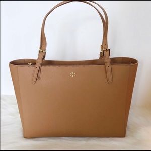 Tory Burch Emerson Buckle Tote Large